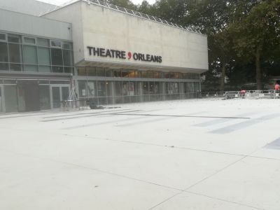 Parvis du Théâtre Orléans